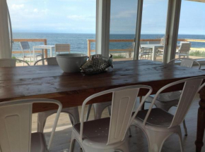 4BR Soundview Luxury Beach House w Panoramic Views North Fork